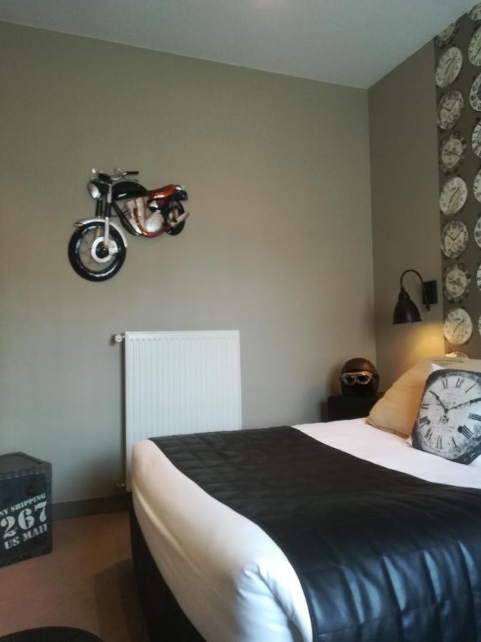 France Hotel Niort Bagian luar foto