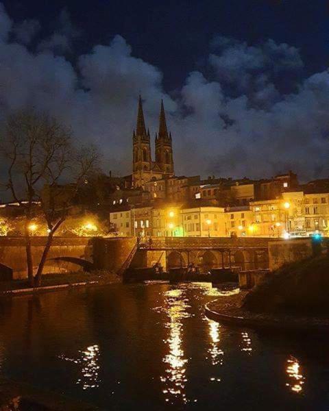 France Hotel Niort Bagian luar foto