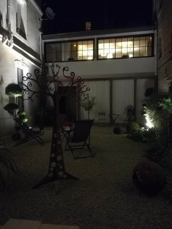 France Hotel Niort Bagian luar foto